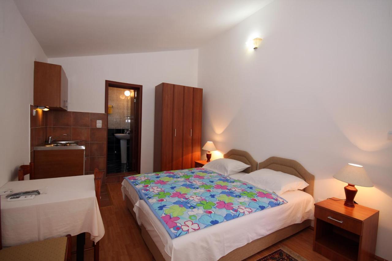 Apartments Raicevic Budva Habitación foto
